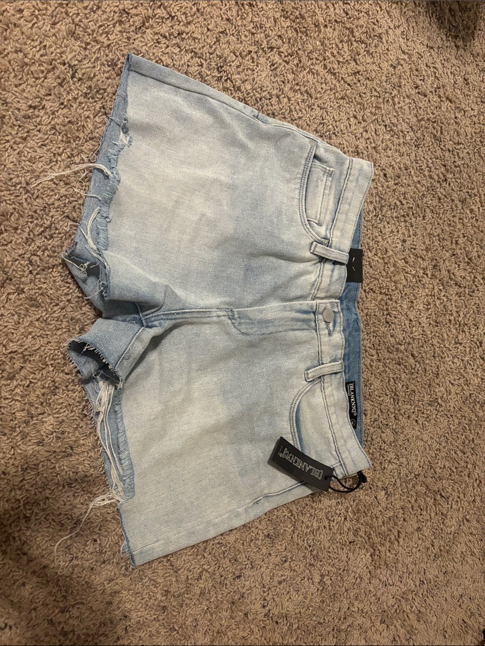 BLANKNYC The Essex size 30 classic cut off short